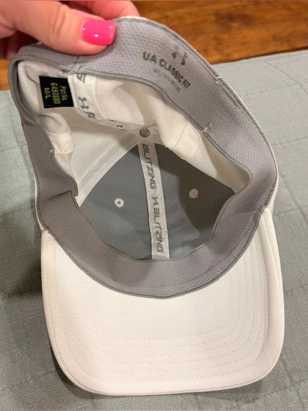Under Armour UA Blitzing American Flag Hat M/L White EUC - Picture 3 of 3